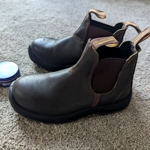 Blundstone boots & brand new renovating cream
